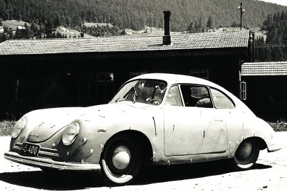 El coupé 356, en la fotografía con marcas adhesivas del túnel de viento, evidencia el amor de Ferdinand por la obra bien hecha: un preciosista legado. PRSCH