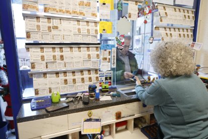 La Administración de Lotería de la calle Constitución, en La Pola de Gordón