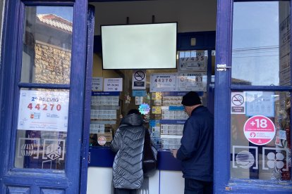 La Administración de Lotería de la calle Constitución, en La Pola de Gordón.
