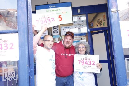 Alegría la en administración de lotería de La Pola de Gordón.