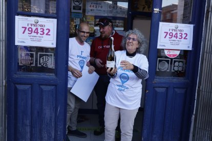 Alegría la en administración de lotería de La Pola de Gordón.