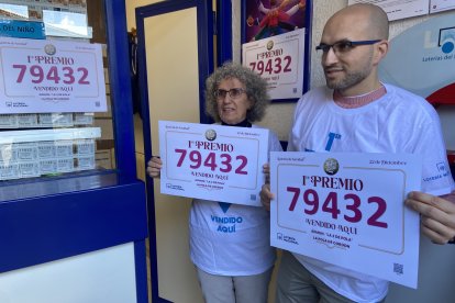 Alegría la en administración de lotería de La Pola de Gordón.