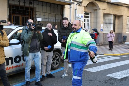 El premio Gordo llena de alegría las calles de La Bañeza