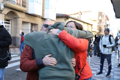 El premio Gordo llena de alegría las calles de La Bañeza.