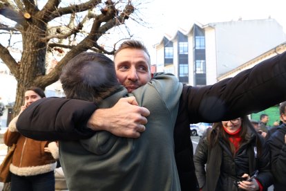 El premio Gordo llena de alegría las calles de La Bañeza.