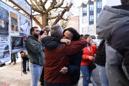 El premio Gordo llena de alegría las calles de La Bañeza