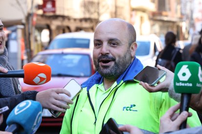 El premio Gordo llena de alegría las calles de La Bañeza.