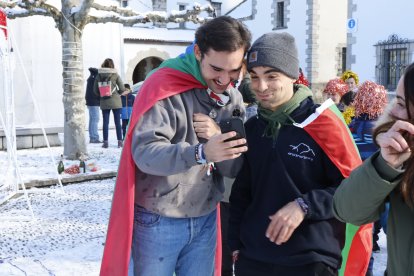 Villamanín festeja los 35 millones repartidos por la comisión de fiestas.