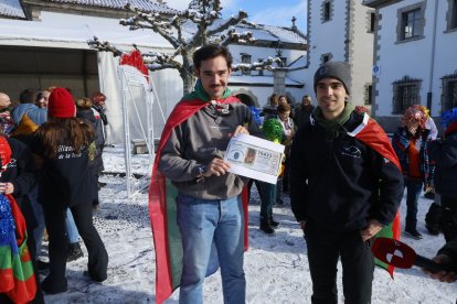 Villamanín festeja los 35 millones repartidos por la comisión de fiestas.