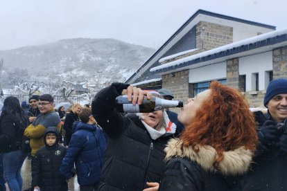 Mucha alegría en Villablino por el Gordo de Navidad.