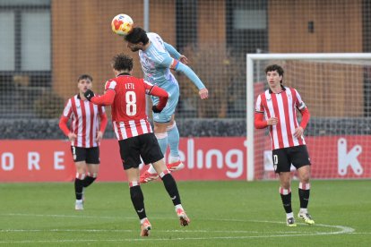 Los jugadores de la Ponferradina no dieron una alegría a su fiel afición en el comienzo competitivo del año 2026.
