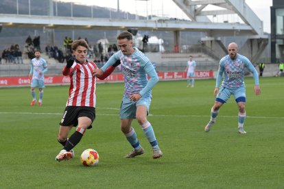 Los jugadores de la Ponferradina no dieron una alegría a su fiel afición en el comienzo competitivo del año 2026.