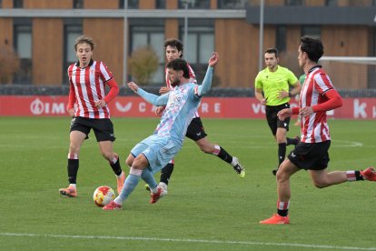 Los jugadores de la Ponferradina no dieron una alegría a su fiel afición en el comienzo competitivo del año 2026.