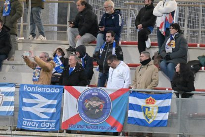 Los jugadores de la Ponferradina no dieron una alegría a su fiel afición en el comienzo competitivo del año 2026.