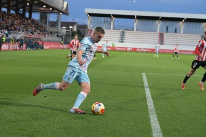 Los jugadores de la Ponferradina no dieron una alegría a su fiel afición en el comienzo competitivo del año 2026.