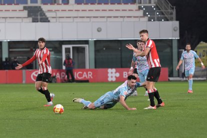 Los jugadores de la Ponferradina no dieron una alegría a su fiel afición en el comienzo competitivo del año 2026.