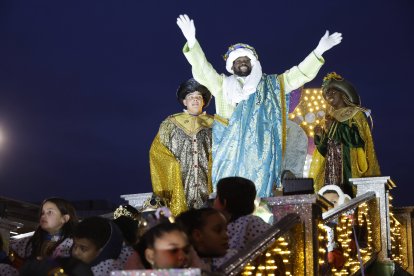 Baltasar recibió muchas ovaciones con sus bailes.