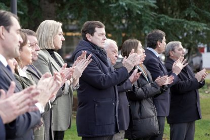 El Gobierno de Castilla y León guarda un minuto de silencio en recuerdo de los fallecidos en el accidente de tren de Adamuz (Córdoba)