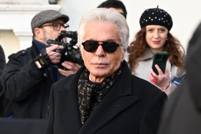 Rome (Italy), 22/01/2026.- Sean and Carlos Souza visit Italian fashion designer Valentino Garavani's funeral parlour in Piazza Mignanelli in Rome, Italy, 22 January 2026. Valentino died at his home in Rome on 19 January 2026. (Moda, Italia, Roma) EFE/EPA/MAURIZIO BRAMBATTI