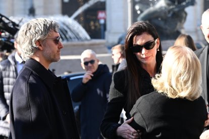 Roma (Italy), 23/01/2026.- Giancarlo Giammetti (L) at the end of Italian fashion designer Valentino Garavani's funeral at the Basilica of S. Maria degli Angeli e dei Martiri in Rome, Italy, 23 January 2026. Valentino passed away at the age of 93 at his home in Rome on 19 January 2026. (Moda, Italia, Roma) EFE/EPA/MAURIZIO BRAMBATTI