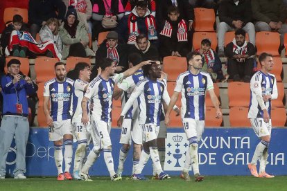 La Ponferradina conquistó un trabajado triunfo frente al Lugo.