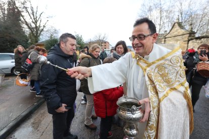 Bendición de panes en Cacabelos