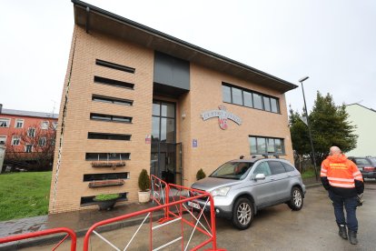 El Centro Cívico de Santo Tomás de las Ollas acordonado.