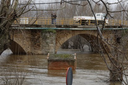 Crecida del río en Cebrones del Río.