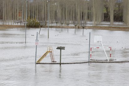 Crecida del río en Cebrones del Río.