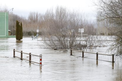 Crecida del río en Cebrones del Río.