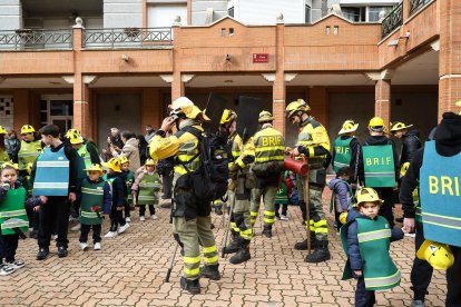 El Carnaval de los Colegios toma La Bañeza