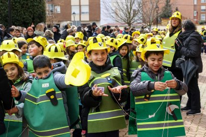 El Carnaval de los Colegios toma La Bañeza