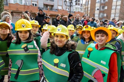 El Carnaval de los Colegios toma La Bañeza.