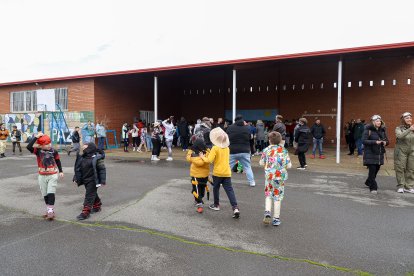 El Carnaval de los Colegios toma La Bañeza.