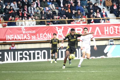 El Reino de León acoge un duelo sin emociones.