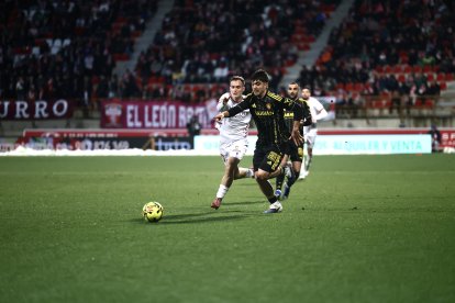 El Reino de León acoge un duelo sin emociones.