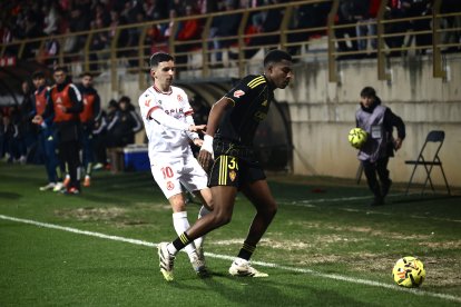 El Reino de León acoge un duelo sin emociones.