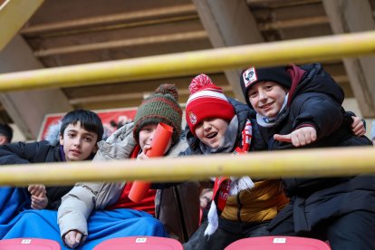 Cultural y Zaragoza sellan un empate a cero en un encuentro muy espeso