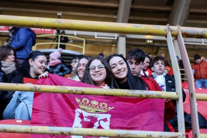 Cultural y Zaragoza sellan un empate a cero en un encuentro muy espeso