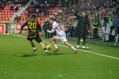 Cultural y Zaragoza sellan un empate a cero en un encuentro muy espeso