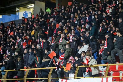 Cultural y Zaragoza sellan un empate a cero en un encuentro muy espeso