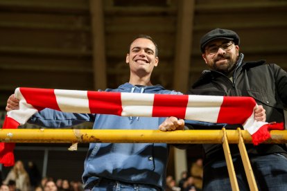 Cultural y Zaragoza sellan un empate a cero en un encuentro muy espeso