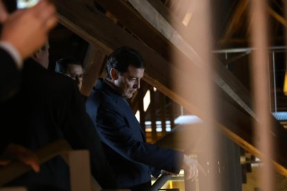 El candidato a la reelección a la Presidencia de la Junta de Castilla y León visita el Palacio Episcopal de Gaudí