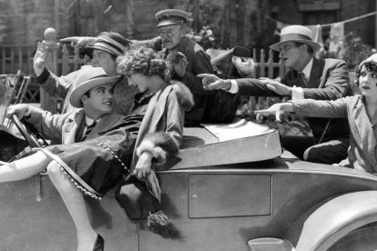 'La pequeña vendedora'