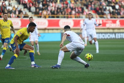 De la Barrera no logra resurgir al equipo culturalista en su debut.