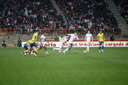 De la Barrera no logra resurgir al equipo culturalista en su debut.