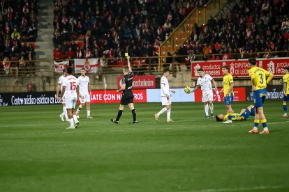 De la Barrera no logra resurgir al equipo culturalista en su debut.