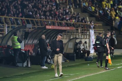 De la Barrera no logra resurgir al equipo culturalista en su debut.