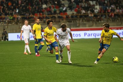 De la Barrera no logra resurgir al equipo culturalista en su debut.