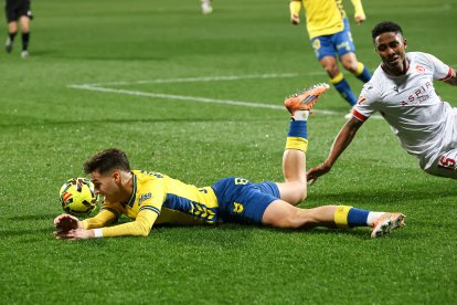 De la Barrera no logra resurgir al equipo culturalista en su debut.